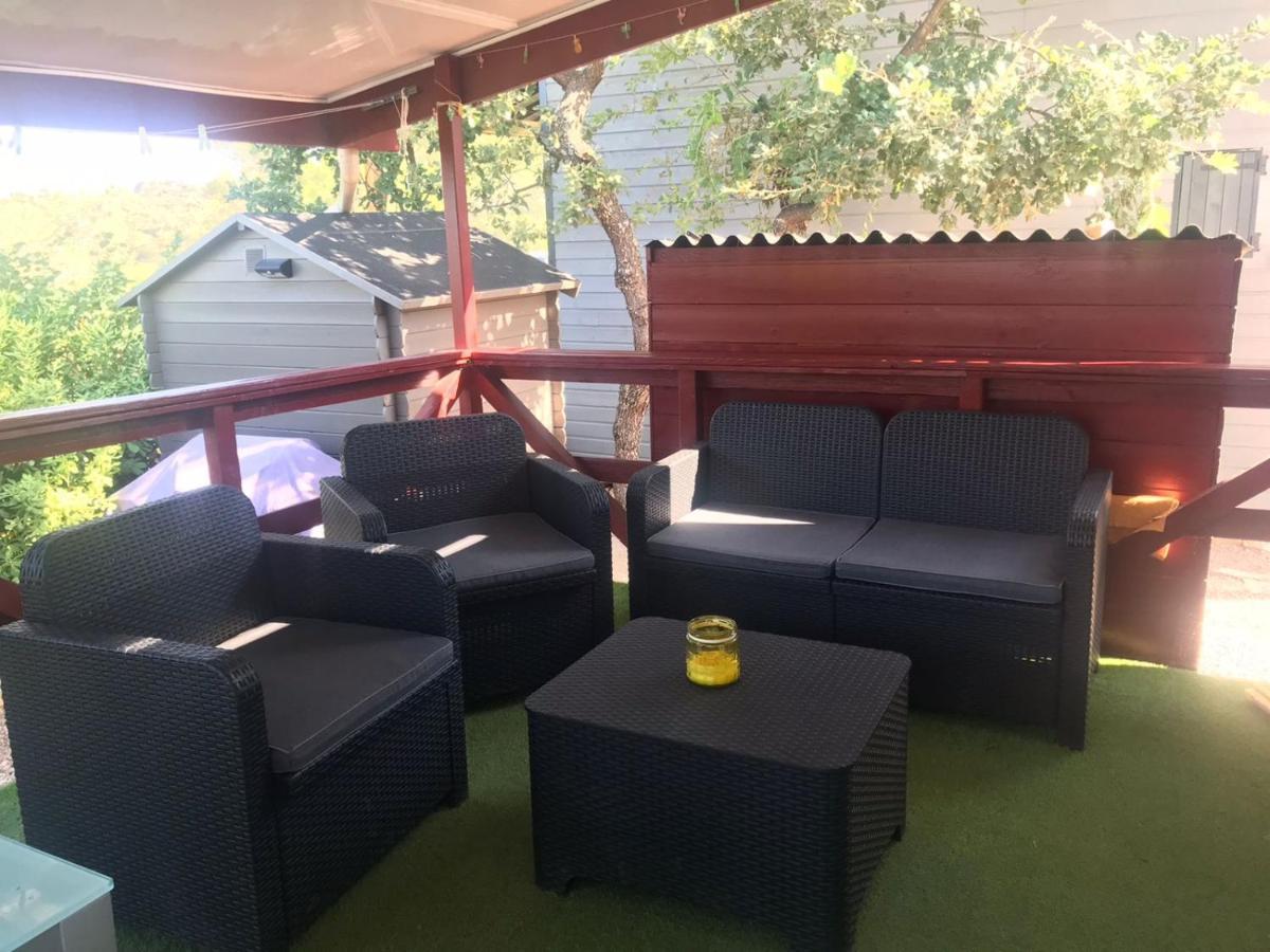 Charmant Mobil-Home Rocbaron Екстер'єр фото