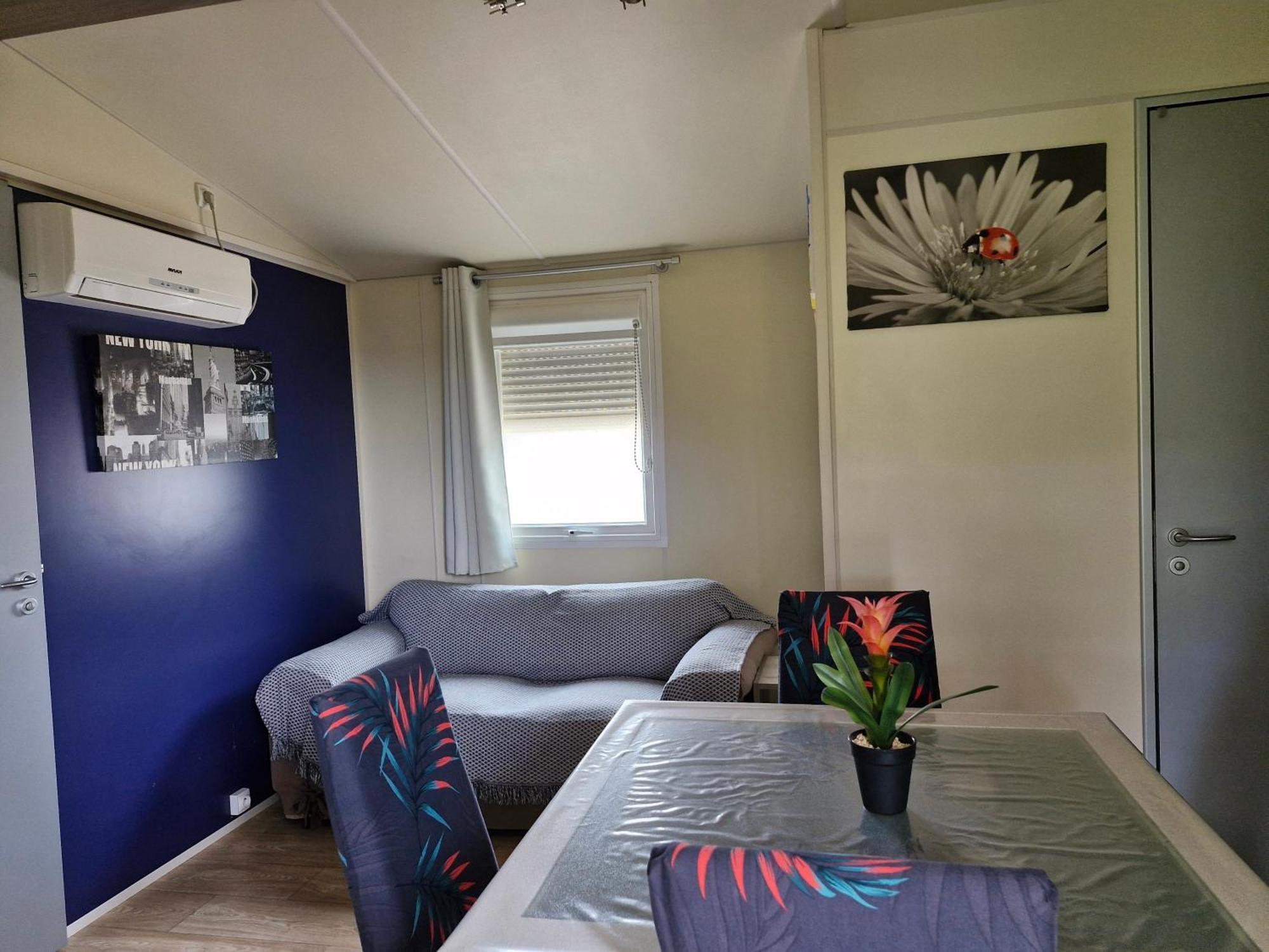 Charmant Mobil-Home Rocbaron Екстер'єр фото